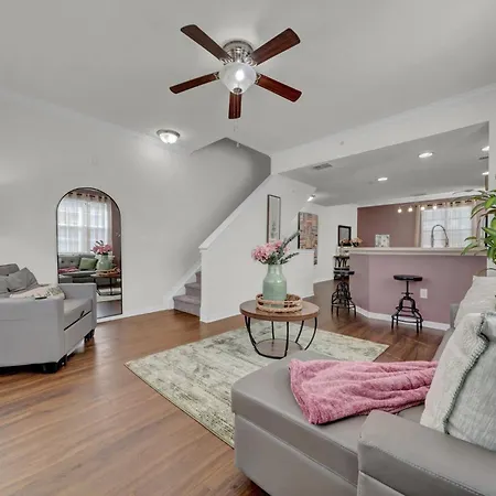 Oasis 2Br2Ba- Minutes To Airport & Westchase #8 Appartement